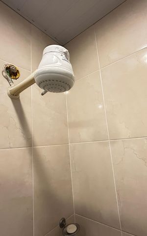 Casa à venda com 493m², 6 quartos e 8 vagasBanheiro Social 2