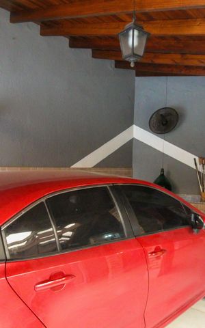 Casa à venda com 300m², 2 quartos e 3 vagas Casa à venda com 300m², 2 quartos e 3 vagasÁrea externa