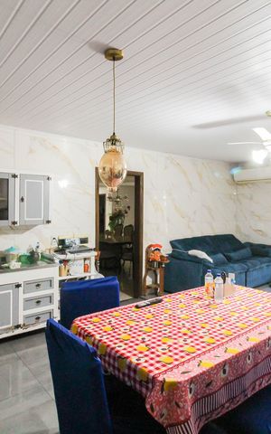 Casa à venda com 300m², 2 quartos e 3 vagas Casa à venda com 300m², 2 quartos e 3 vagasÁrea gourmet