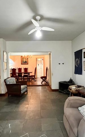 Apartamento para alugar com 138m², 3 quartos e sem vaga Apartamento para alugar com 138m², 3 quartos e sem vagaSala
