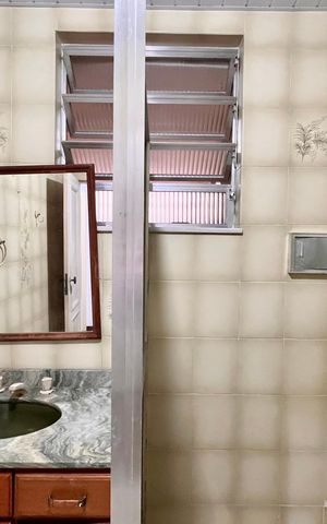 Apartamento para alugar com 138m², 3 quartos e sem vaga Apartamento para alugar com 138m², 3 quartos e sem vagaBanheiro social