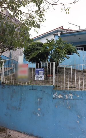 Casa à venda com 250m², 3 quartos e sem vagaFachada