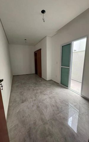 Casa à venda com 77m², 3 quartos e 2 vagas