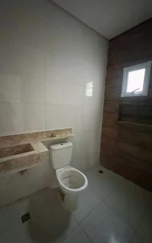 Casa à venda com 77m², 3 quartos e 2 vagas