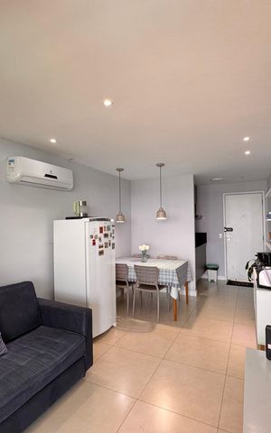 Apartamento à venda com 55m², 1 quarto e 1 vaga Apartamento à venda com 55m², 1 quarto e 1 vagaSala