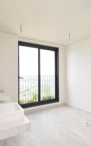 Apartamento à venda com 406m², 4 quartos e 4 vagasBanheiro da Suíte 2