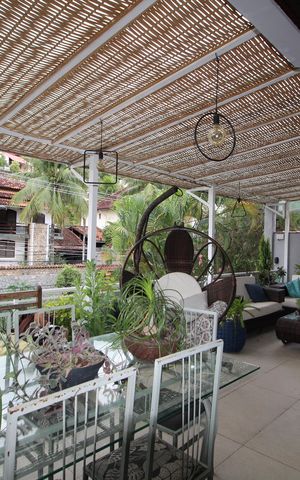 Casa à venda com 360m², 4 quartos e 2 vagasSala - Varanda