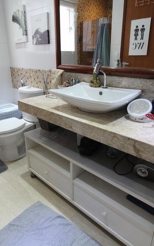 Casa à venda com 360m², 4 quartos e 2 vagasQuarto 2 - Suíte