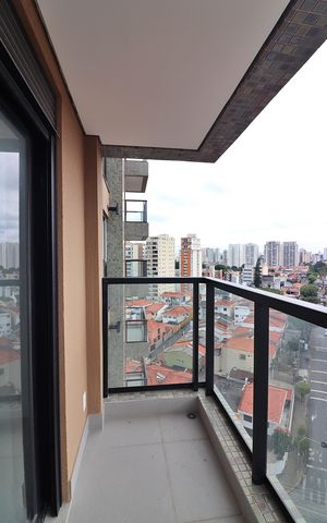 Apartamento à venda com 85m², 2 quartos e 2 vagasQuarto 1 Sacada