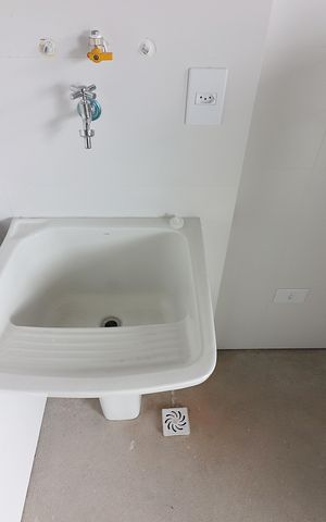 Apartamento à venda com 85m², 2 quartos e 2 vagasCozinha e Área de Serviço