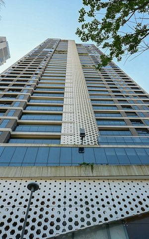 Apartamento para alugar com 140m², 3 quartos e 2 vagasFachada