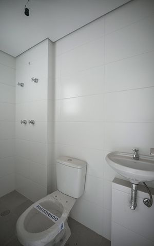Apartamento para alugar com 140m², 3 quartos e 2 vagasBanheiro de Serviço