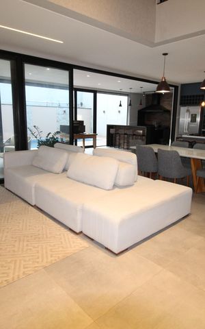Casa de condomínio para alugar com 376m², 5 quartos e 4 vagasSala