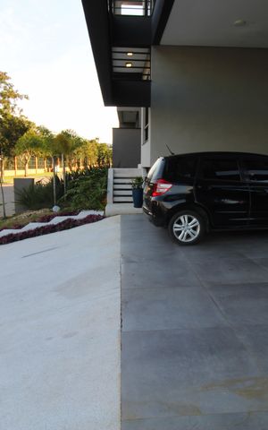 Casa de condomínio para alugar com 376m², 5 quartos e 4 vagasGaragem