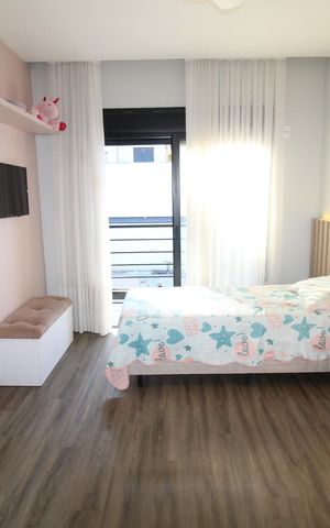 Casa de condomínio para alugar com 376m², 5 quartos e 4 vagasSuíte 1