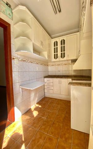 Apartamento à venda com 55m², 2 quartos e sem vaga Apartamento à venda com 55m², 2 quartos e sem vagaCozinha