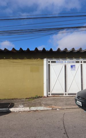 Casa à venda com 120m², 3 quartos e 1 vagaFachada