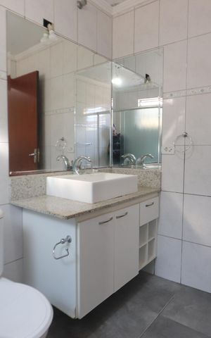 Casa à venda com 120m², 3 quartos e 1 vagaBanheiro da Suíte