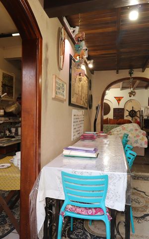 Casa à venda com 300m², 3 quartos e 2 vagasSaleta