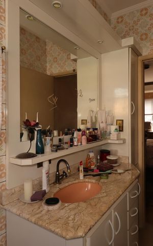 Casa à venda com 300m², 3 quartos e 2 vagasBanheiro da Suíte