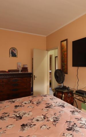 Casa à venda com 300m², 3 quartos e 2 vagasSuíte