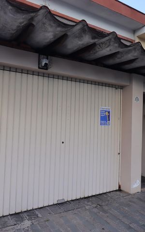Casa à venda com 300m², 3 quartos e 2 vagasFachada com a Plaquinha SGWS-2089