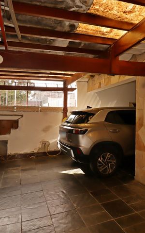 Casa à venda com 300m², 3 quartos e 2 vagasGaragem
