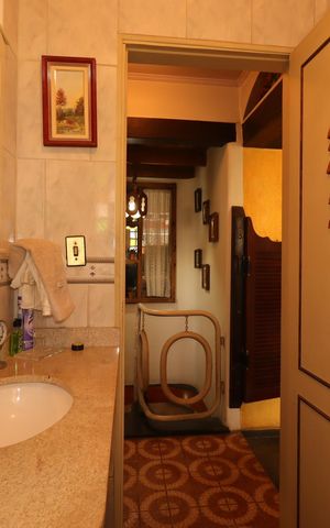 Casa à venda com 300m², 3 quartos e 2 vagasLavabo
