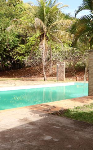 Casa de condomínio à venda com 300m², 3 quartos e 4 vagasPiscina