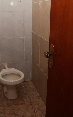 Casa de condomínio à venda com 300m², 3 quartos e 4 vagasbanheiro
