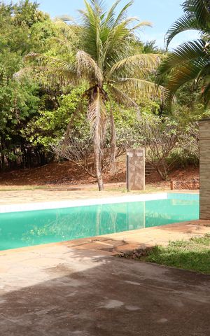 Casa de condomínio à venda com 300m², 3 quartos e 4 vagasPiscina