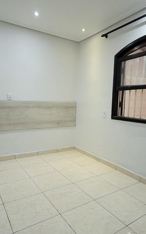 Casa à venda com 100m², 2 quartos e 2 vagas Casa à venda com 100m², 2 quartos e 2 vagasQuarto 2