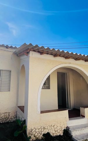 Casa à venda com 136m², 3 quartos e 1 vaga