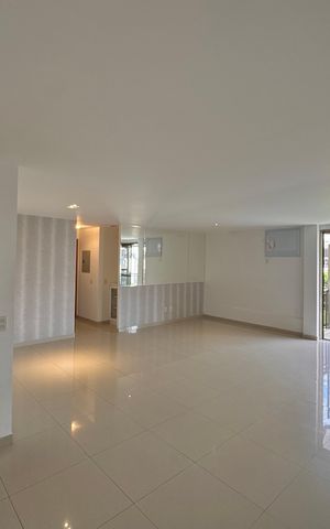 Apartamento à venda com 160m², 3 quartos e 3 vagas Apartamento à venda com 160m², 3 quartos e 3 vagasSala