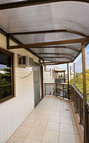 Apartamento à venda com 160m², 3 quartos e 3 vagas Apartamento à venda com 160m², 3 quartos e 3 vagasVaranda