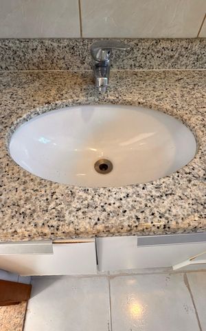Apartamento à venda com 160m², 3 quartos e 3 vagas Apartamento à venda com 160m², 3 quartos e 3 vagasSuíte - Banheiro