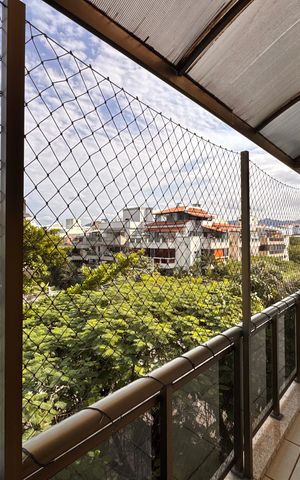Apartamento à venda com 160m², 3 quartos e 3 vagas Apartamento à venda com 160m², 3 quartos e 3 vagasVaranda