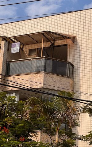 Apartamento à venda com 160m², 3 quartos e 3 vagas Apartamento à venda com 160m², 3 quartos e 3 vagasPlaquinha Quinto Andar