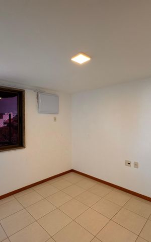 Apartamento à venda com 160m², 3 quartos e 3 vagas Apartamento à venda com 160m², 3 quartos e 3 vagasQuarto 1