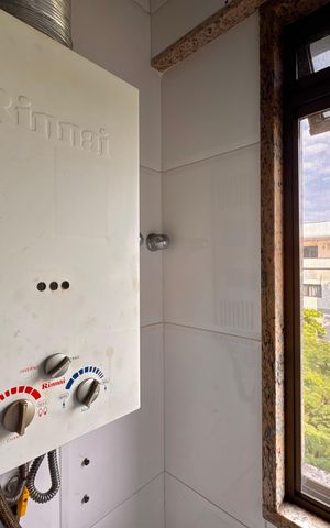 Apartamento à venda com 160m², 3 quartos e 3 vagas Apartamento à venda com 160m², 3 quartos e 3 vagasCozinha e Área de Serviço