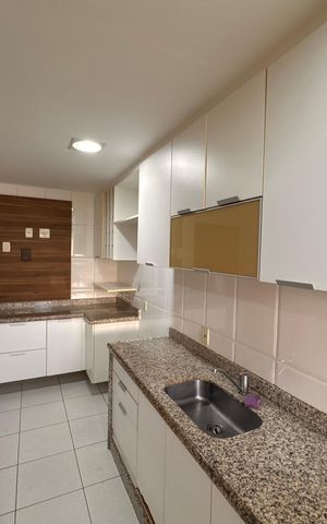 Apartamento à venda com 160m², 3 quartos e 3 vagas Apartamento à venda com 160m², 3 quartos e 3 vagasCozinha e Área de Serviço