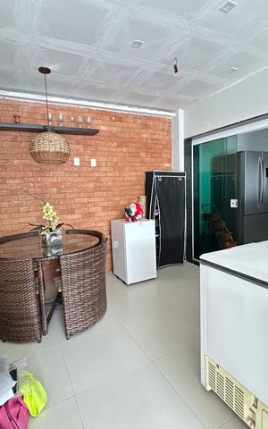Casa de condomínio para alugar com 197m², 3 quartos e 4 vagasVaranda