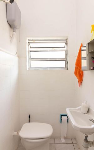 Casa para alugar com 158m², 3 quartos e 2 vagasBanheiro de Serviço