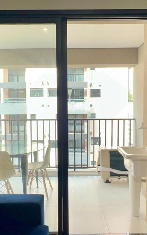 Studio para alugar com 34m², 1 quarto e sem vaga Studio para alugar com 34m², 1 quarto e sem vagaVaranda