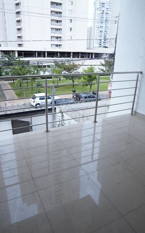 Casa para alugar com 239m², 4 quartos e 4 vagas