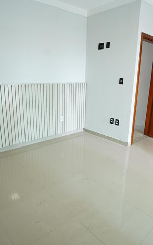 Casa para alugar com 239m², 4 quartos e 4 vagas