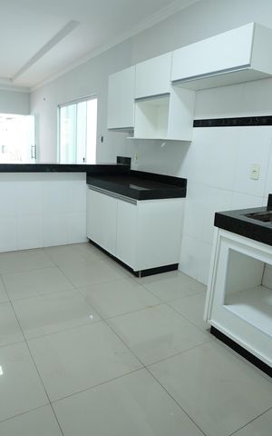 Casa para alugar com 239m², 4 quartos e 4 vagas