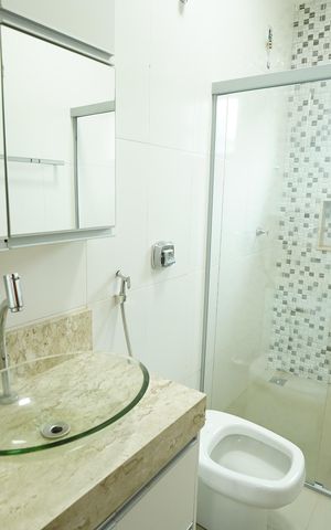 Casa para alugar com 239m², 4 quartos e 4 vagas