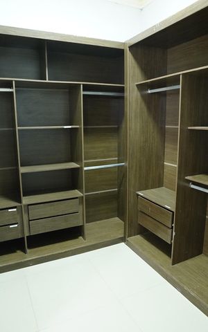Casa para alugar com 239m², 4 quartos e 4 vagas