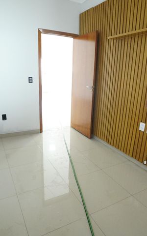 Casa para alugar com 239m², 4 quartos e 4 vagas